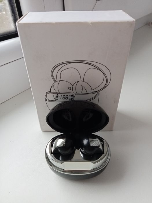 Бездротові навушники