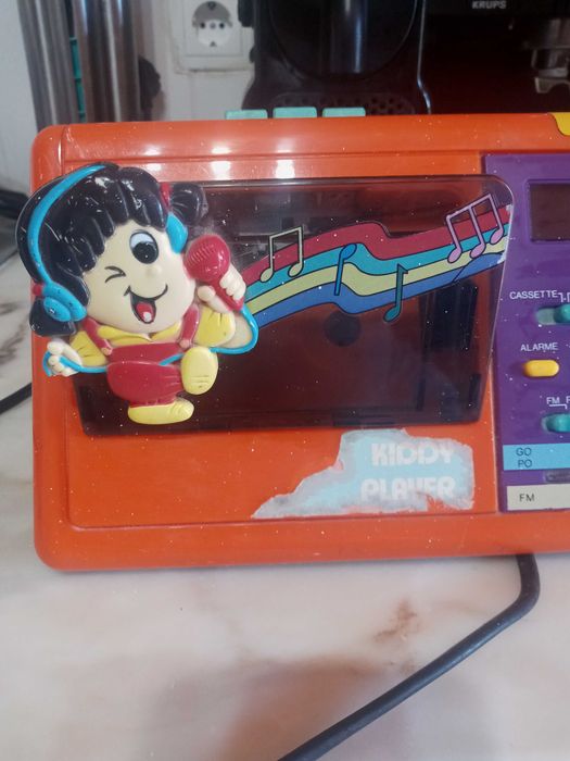 Radio antigo raro com cassete ,radio e despertador