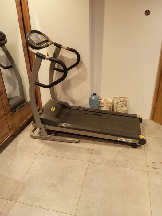 Bieżnia treningowa sixbros