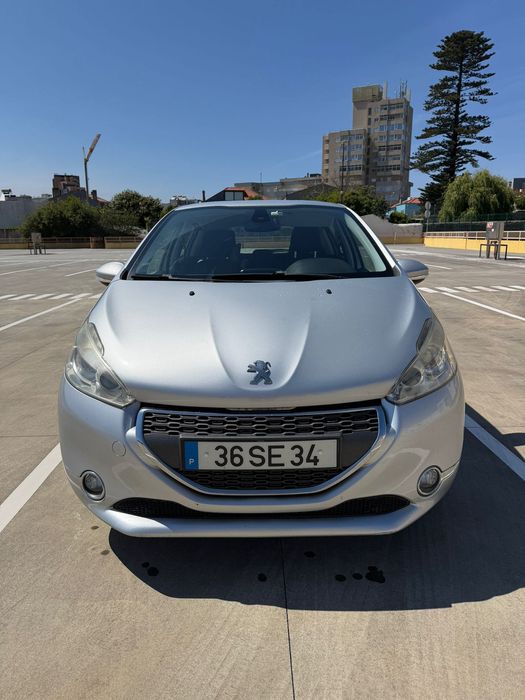 Peugeot 208 1.4 HDi