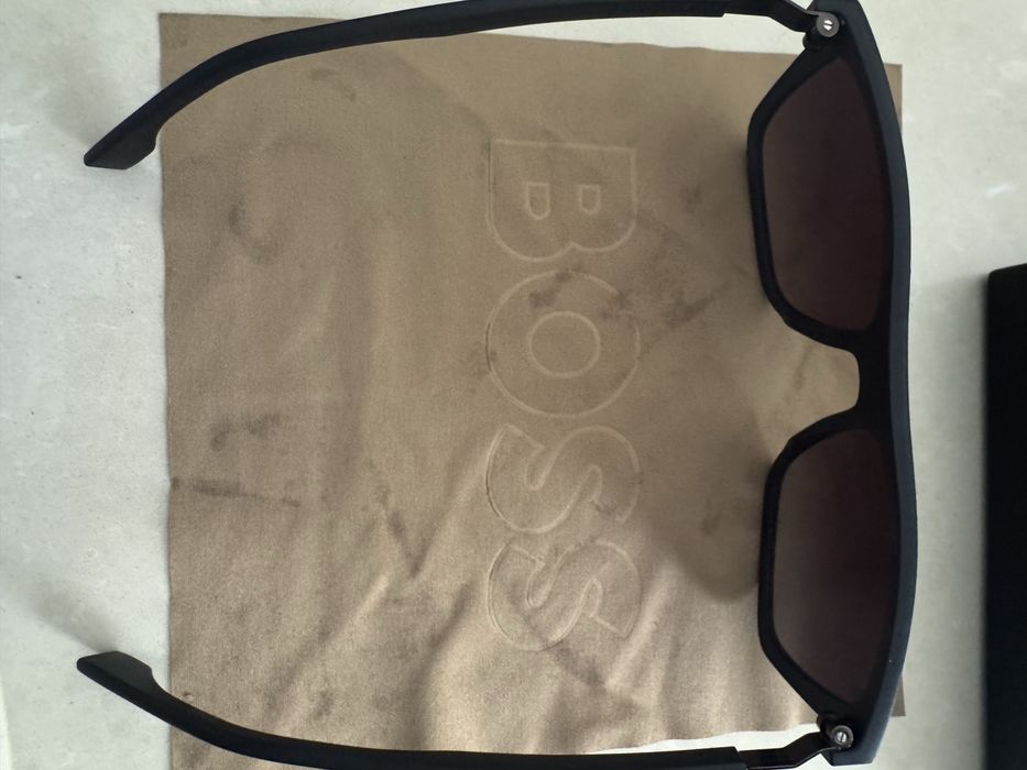 Oculos de sol novos