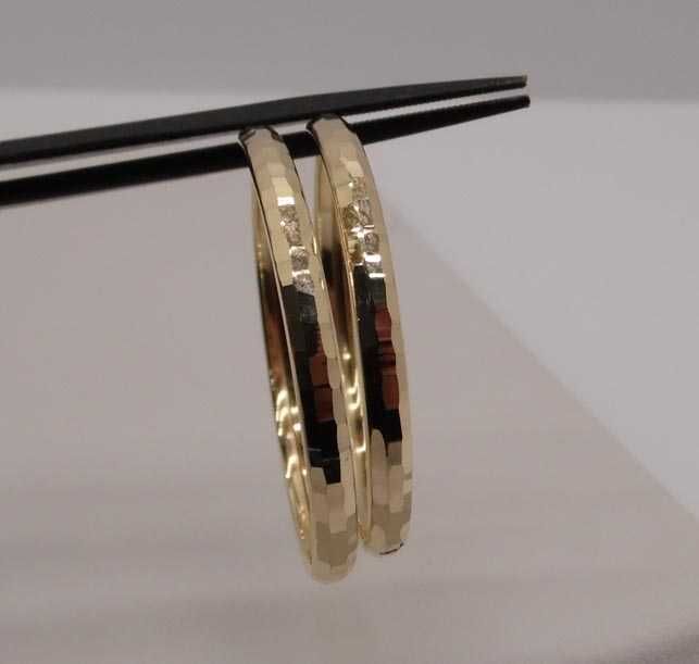 Złote kolczyki diamentowane koła 3,1 cm.