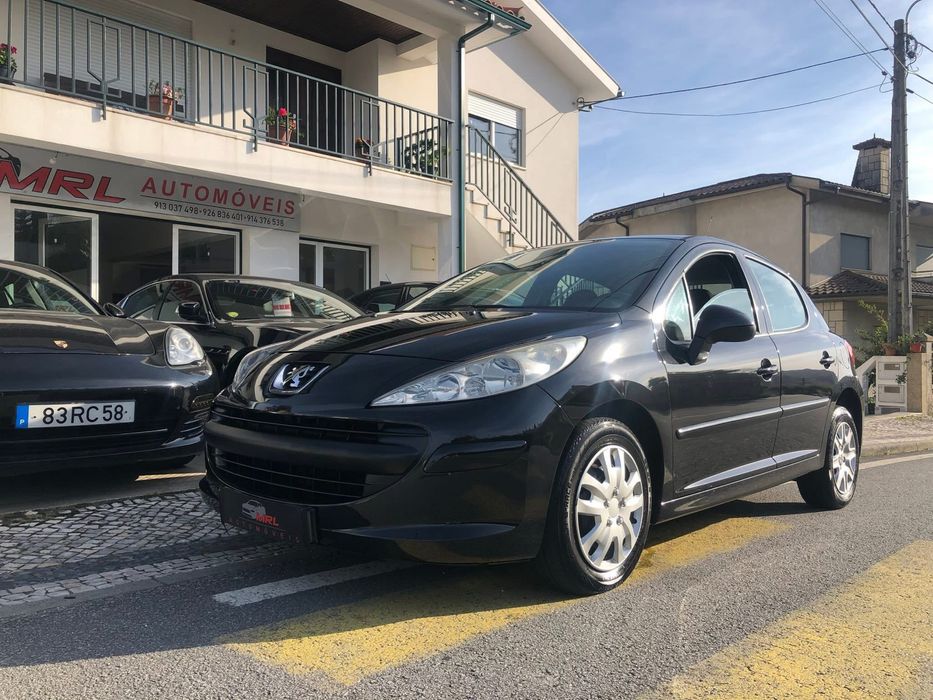 Peugeot 207 gasolina 140mil klm