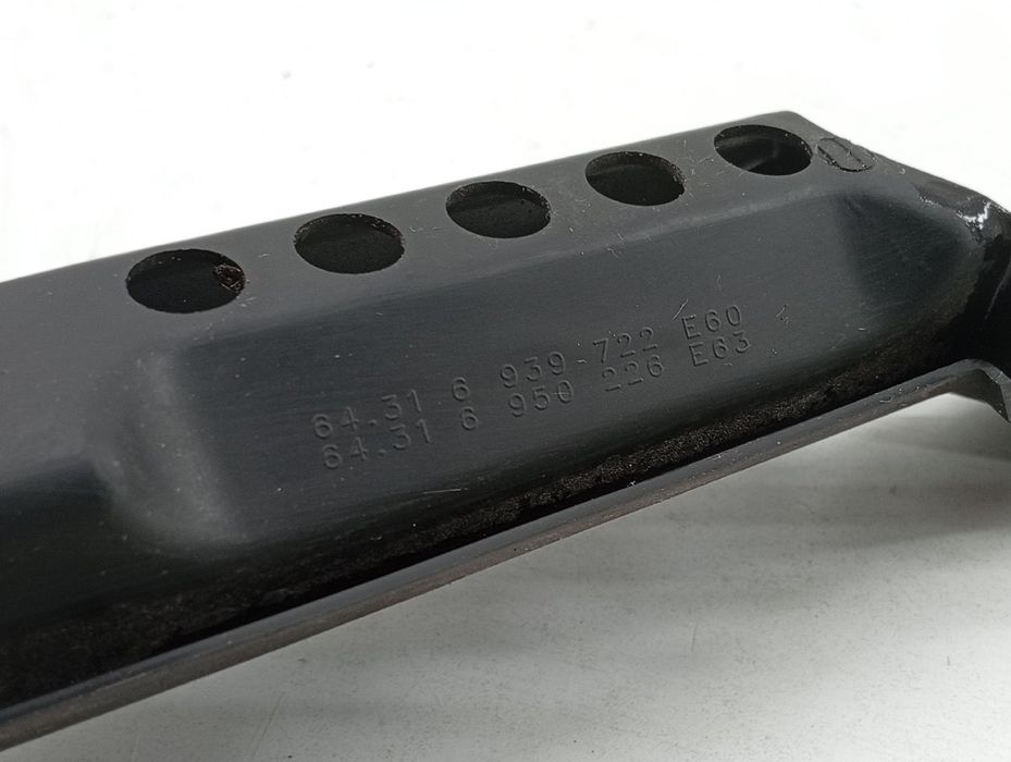 Acabamento de Caixa de Filtro de Arr - BMW 6 (E63) | 03 - 10