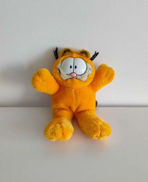 Garfield Play by Play