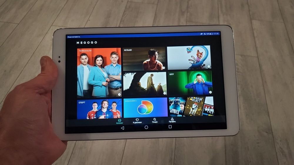 Планшет 10 дюйм версія  з підтримкою мобільного інтернету