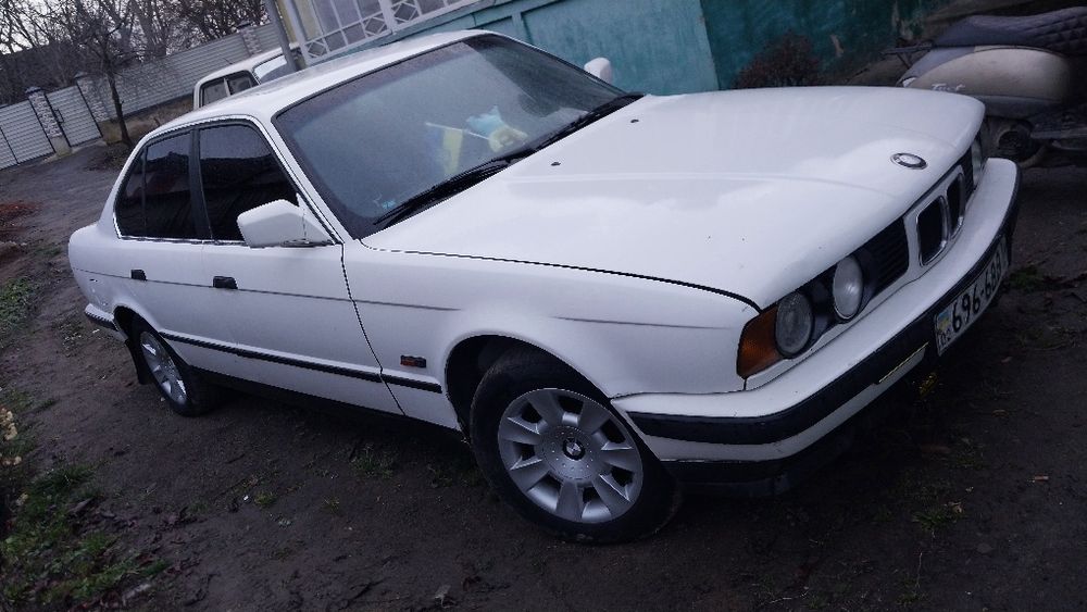 Продам бмв 520 і