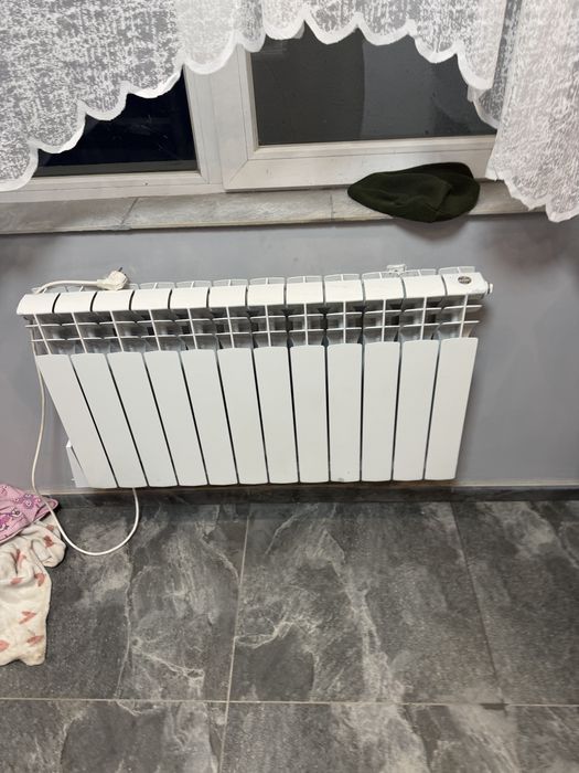 Продаються батереї електричні з датчиком температути