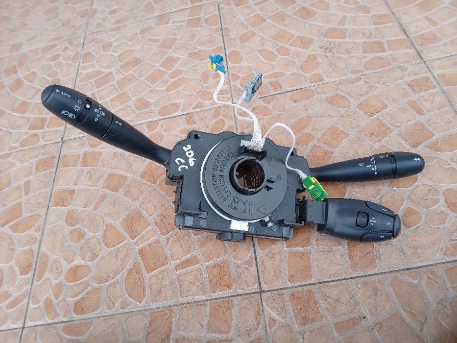Peugeot 206 CC przełącznik pod kierownicę 96605658XT