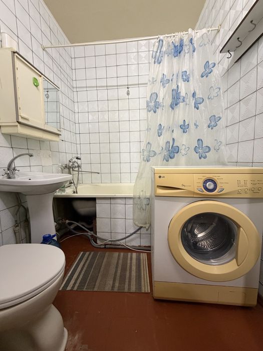 Продам 1-кімнатну Г.Крут