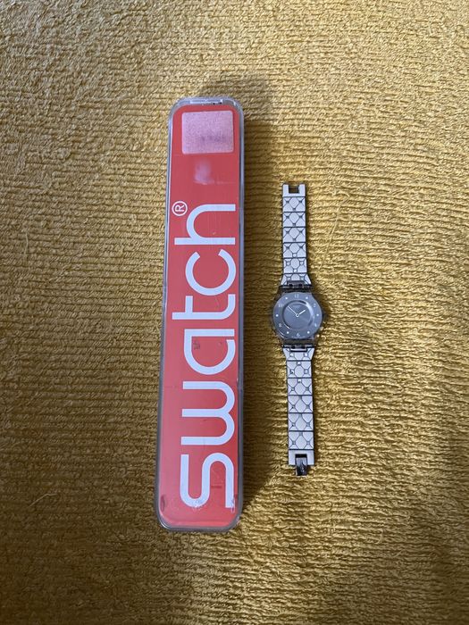 Часы Swatch женские
