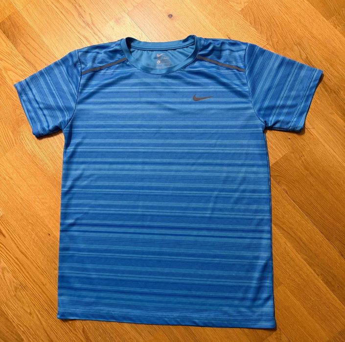 Чоловіча бігова футболка Nike Dri-FIT Miler розмір L