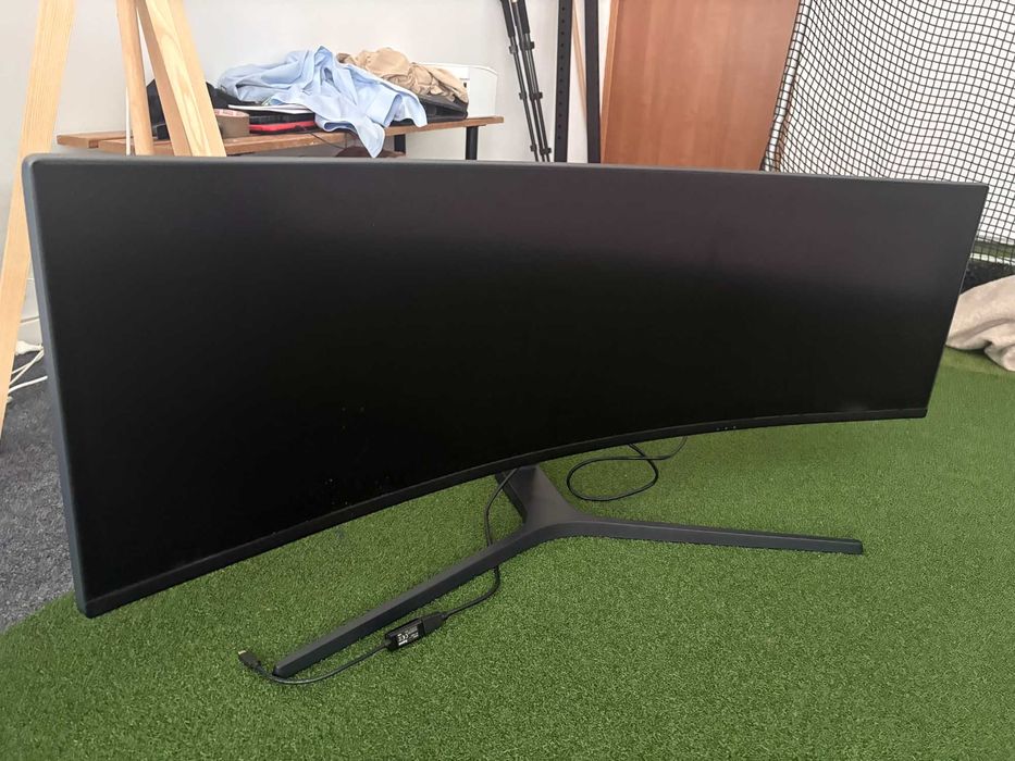 Monitor Samsung CJ89 49" Curved 144 Hz USB-C - stan bardzo dobry