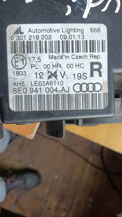 Ótica Audi A4 8E0 Farol direito óptica 2006