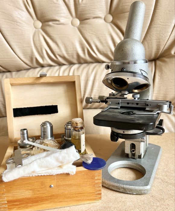 Микроскоп МБД-1 повний комплект з Припаратоводієм