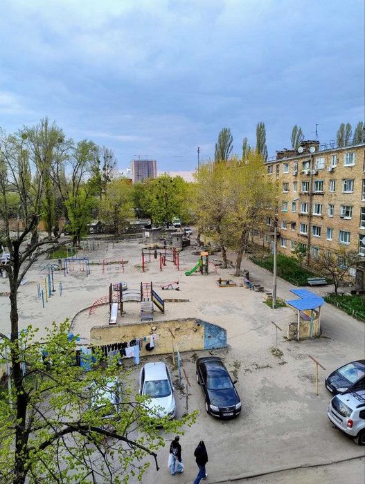 Без комісії ! Продам окрему кімнату в комунальній квартирі  Центр Києва, Поділ