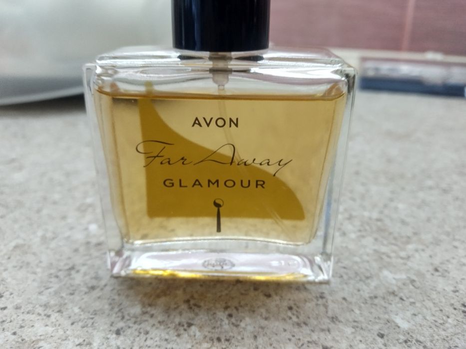 Духи женские.цены разные.почти все полные