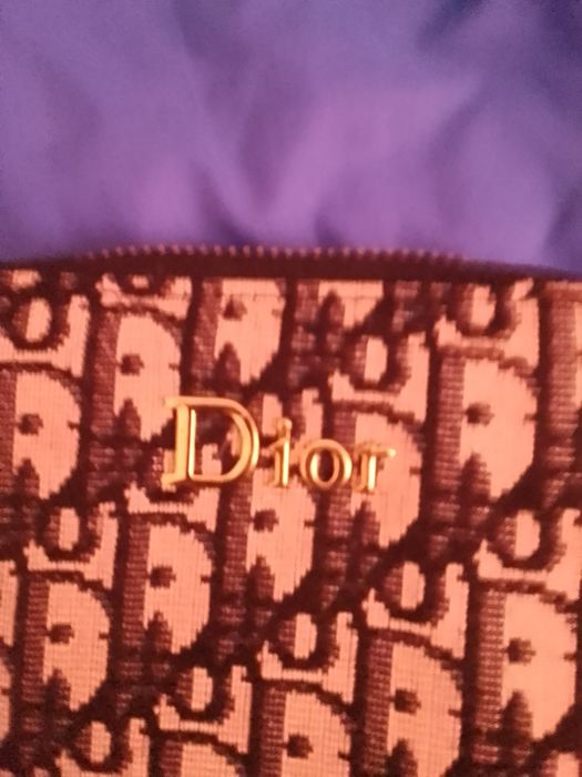 Carteira da Dior muito gira