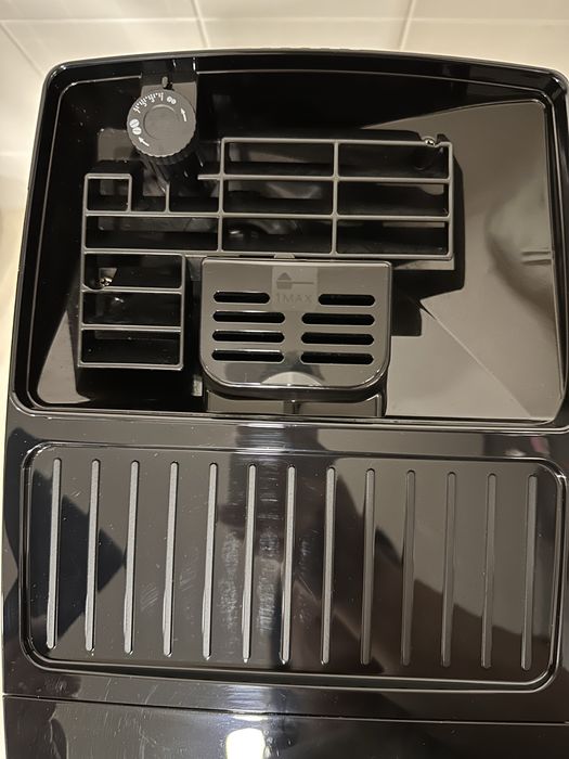 Máquina de café Delonghi ECAM220