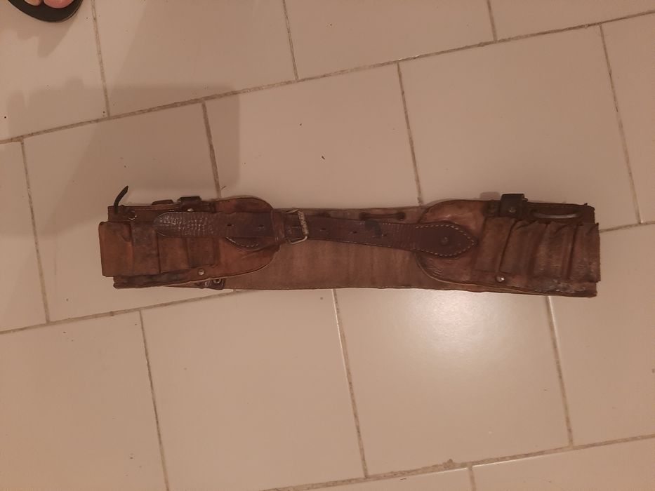 Vendo mochila de Montaria +cartucheira de cabedal