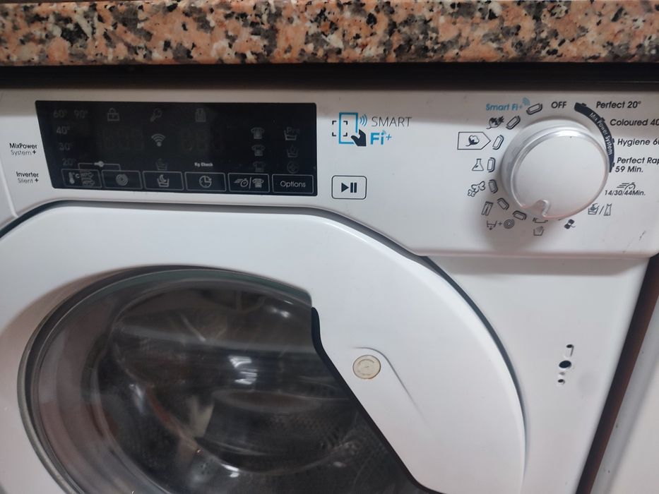 Venda Maquina da Roupa Encastre Candy 9Kg A++