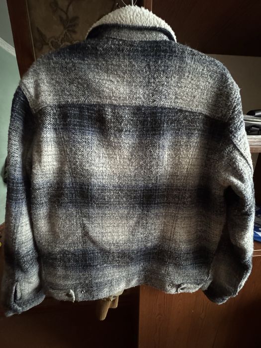 Чоловіча картата куртка