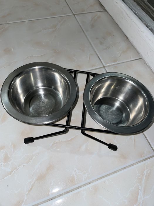 Підставка з мисками для кішок та малих собак, Trixie 200 мл