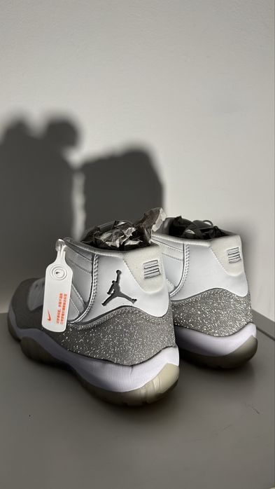 Air Jordan 11 silver