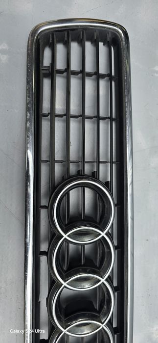Gril Atrapa Maski Audi 80 B4