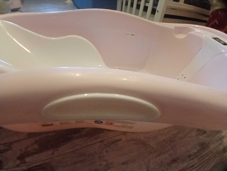 Дитяча ванночка для купання