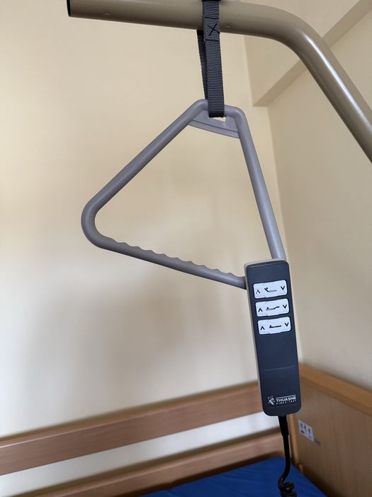 Vendo cama articulada elétrica com colchão