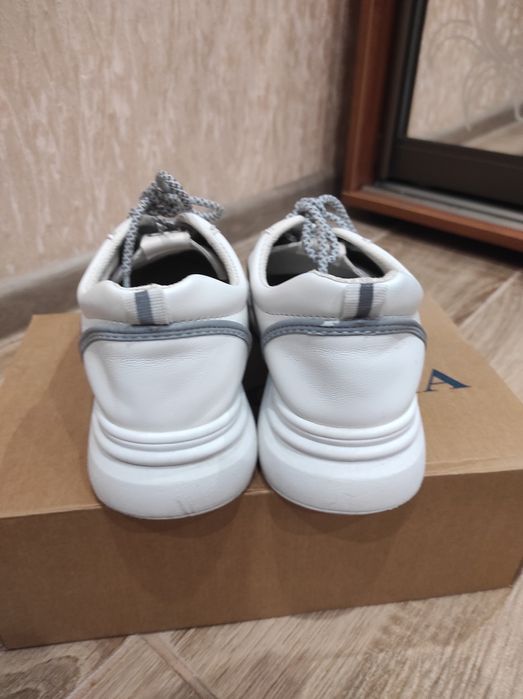 Кросівки, мокасіни р.36- 36,5