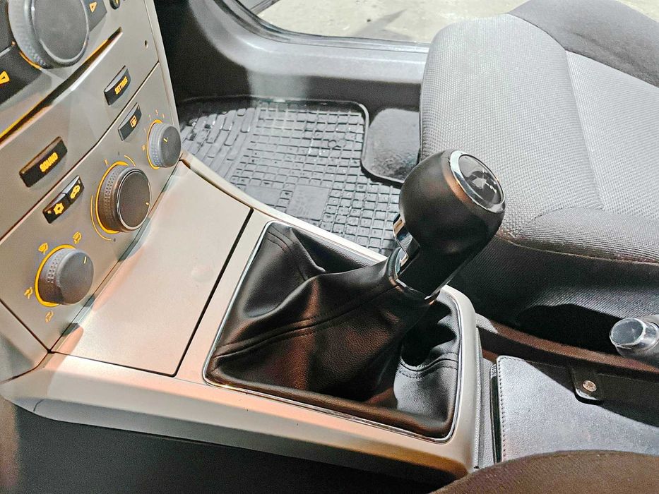 OPEL ASTRA H Опель  Астра