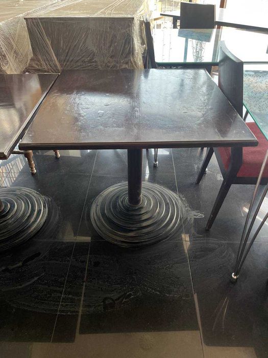 Продам столи на металевій нозі. ТОРГ