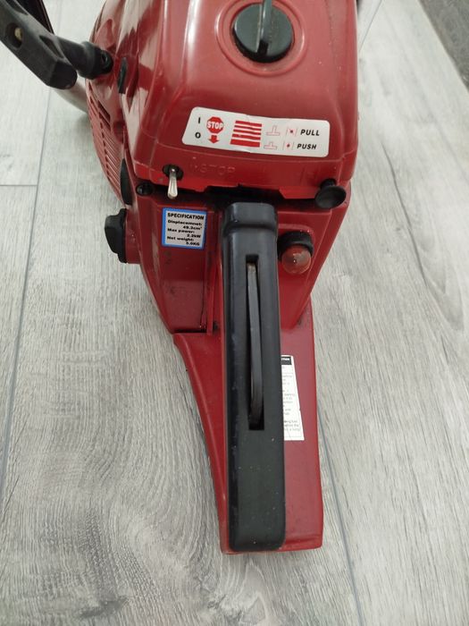 Продам бензопилу Goodluck GLS 5200E