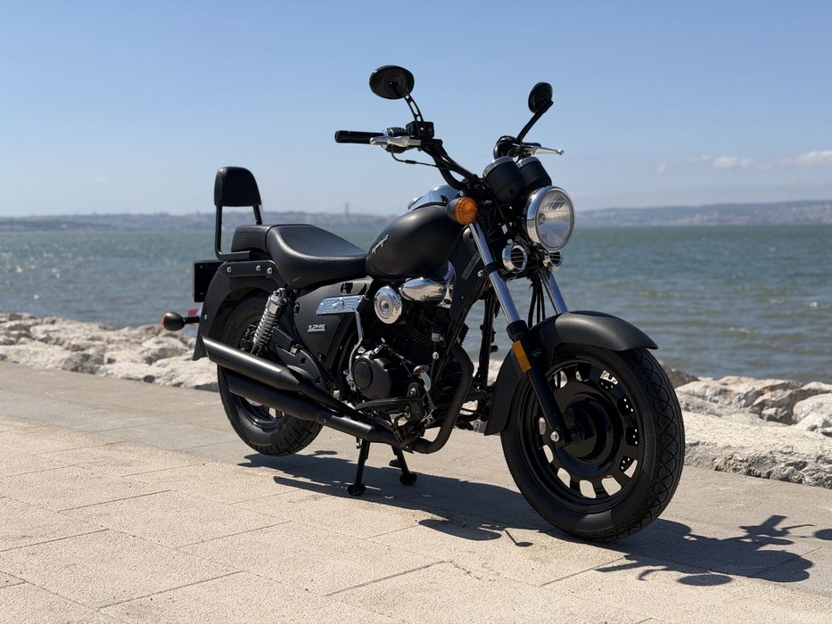 Keeway Superlight 125 com 26.900 Km’s em estado irrepreensível
