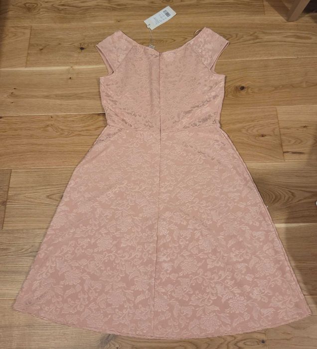 Nowa elegancka sukienka Anna Field
