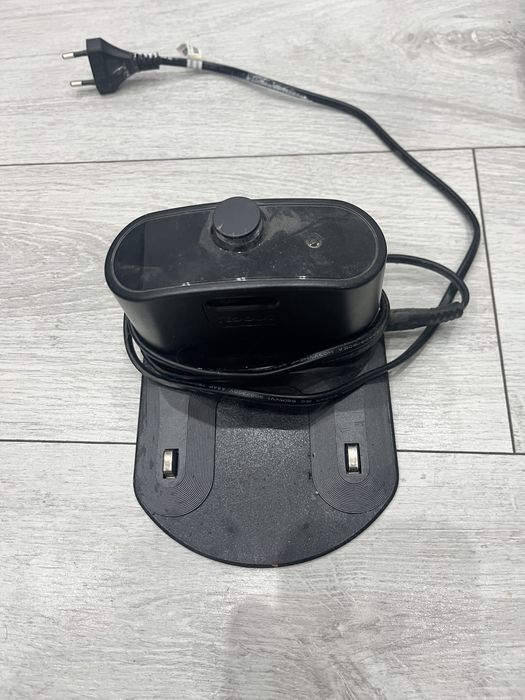 Robot sprzątający iRobot Roomba + stacja dokująca