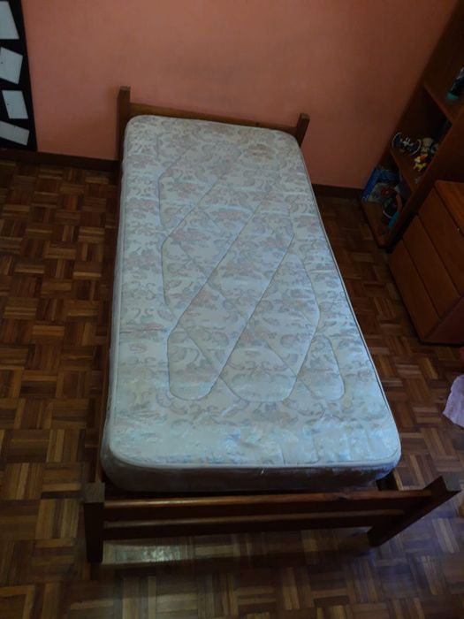 Cama de solteiro