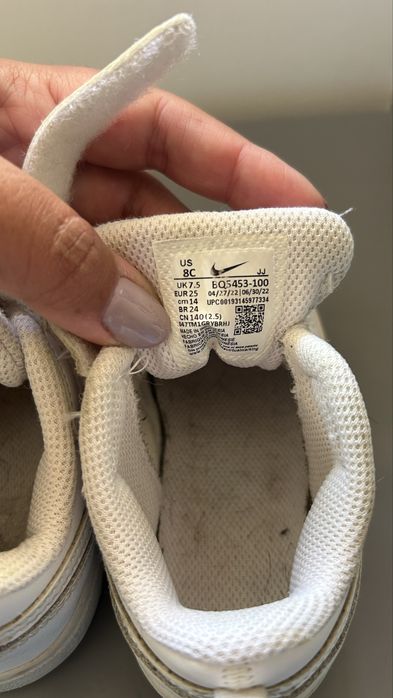 Sapatilhas Nike (tamanho 25)