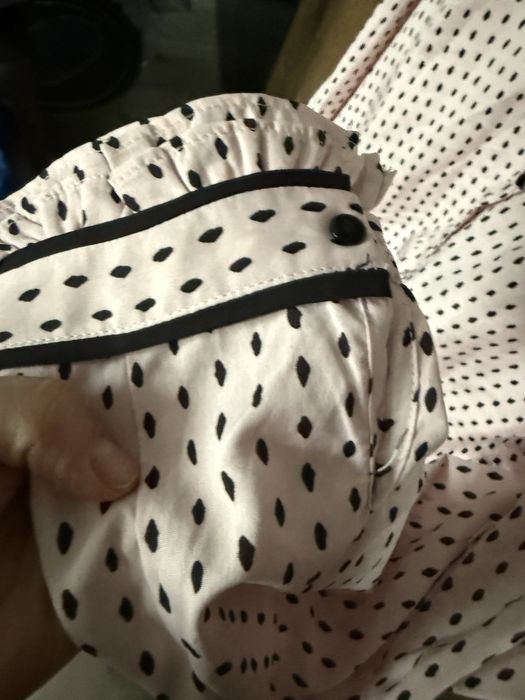 Różowo czarna koszula