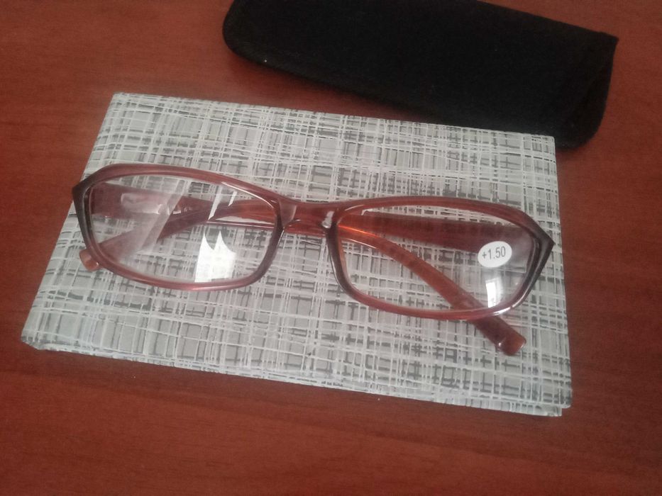 Окуляри для зору.