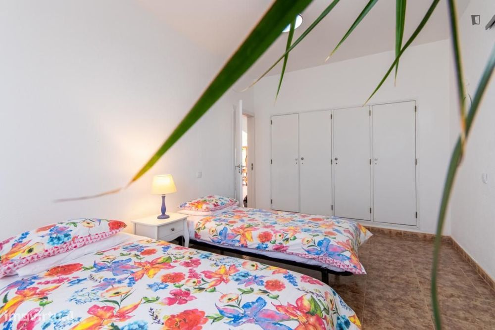 Quarto - localizado em Portimao