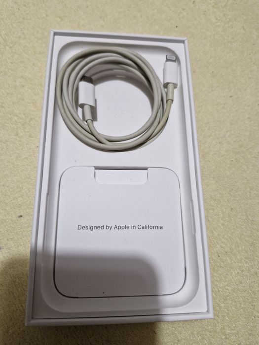 Iphone 11 biały 64GB (rezerwacja)