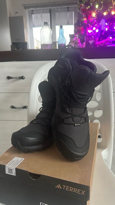 Buty sportowe adidas