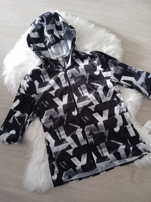Легкая ветровка Adidas