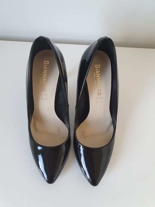 Nowe czarne lakierowane szpilki Gianmarko 35