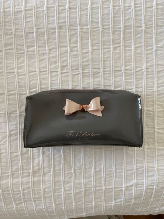 Estojo Ted Baker Cinzento