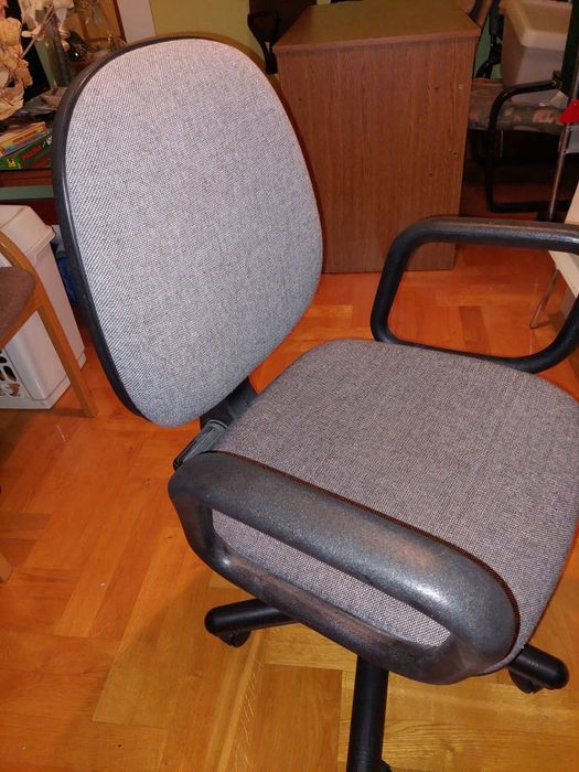 Fotel obrotowy do biurka