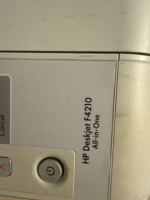 Sprzedam używaną drukarkę hp deskjet f4220